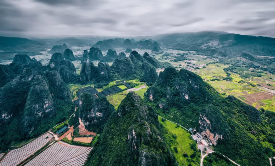 英西峰林徒步享受休闲的田园风光